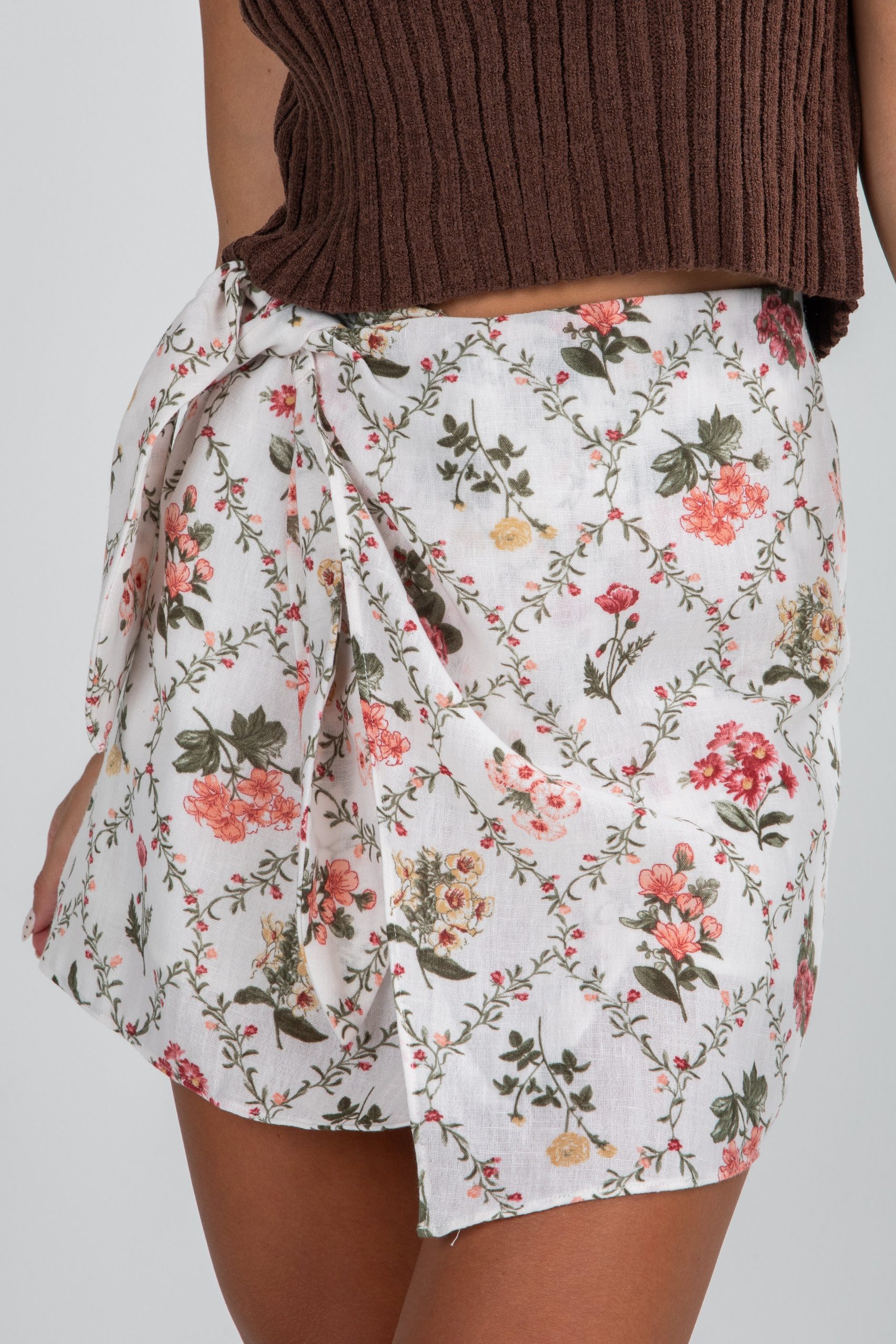 shopdressup_natural_floral_skort-2.jpg